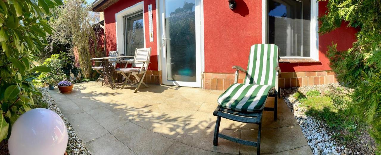 Haus Mit Kunst Zwischen Wald Und See Leipzig Exterior foto